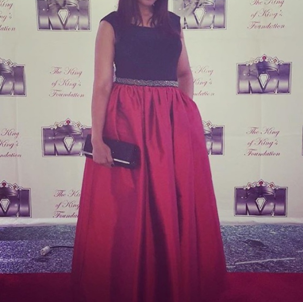Red/Black Gown